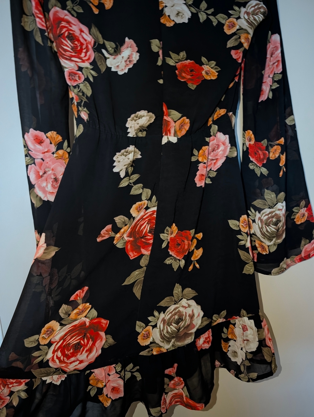 Lulu's Black Floral V-Neck Long Sleeve Mini Dress with Pink & Red Roses. Small - Picture 2 of 9